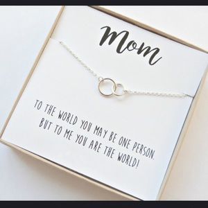 Double Circle Necklace with Mom Inspirational Card